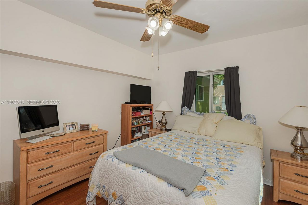 5651 NW 3rd St , Miami, FL 33126 Photo