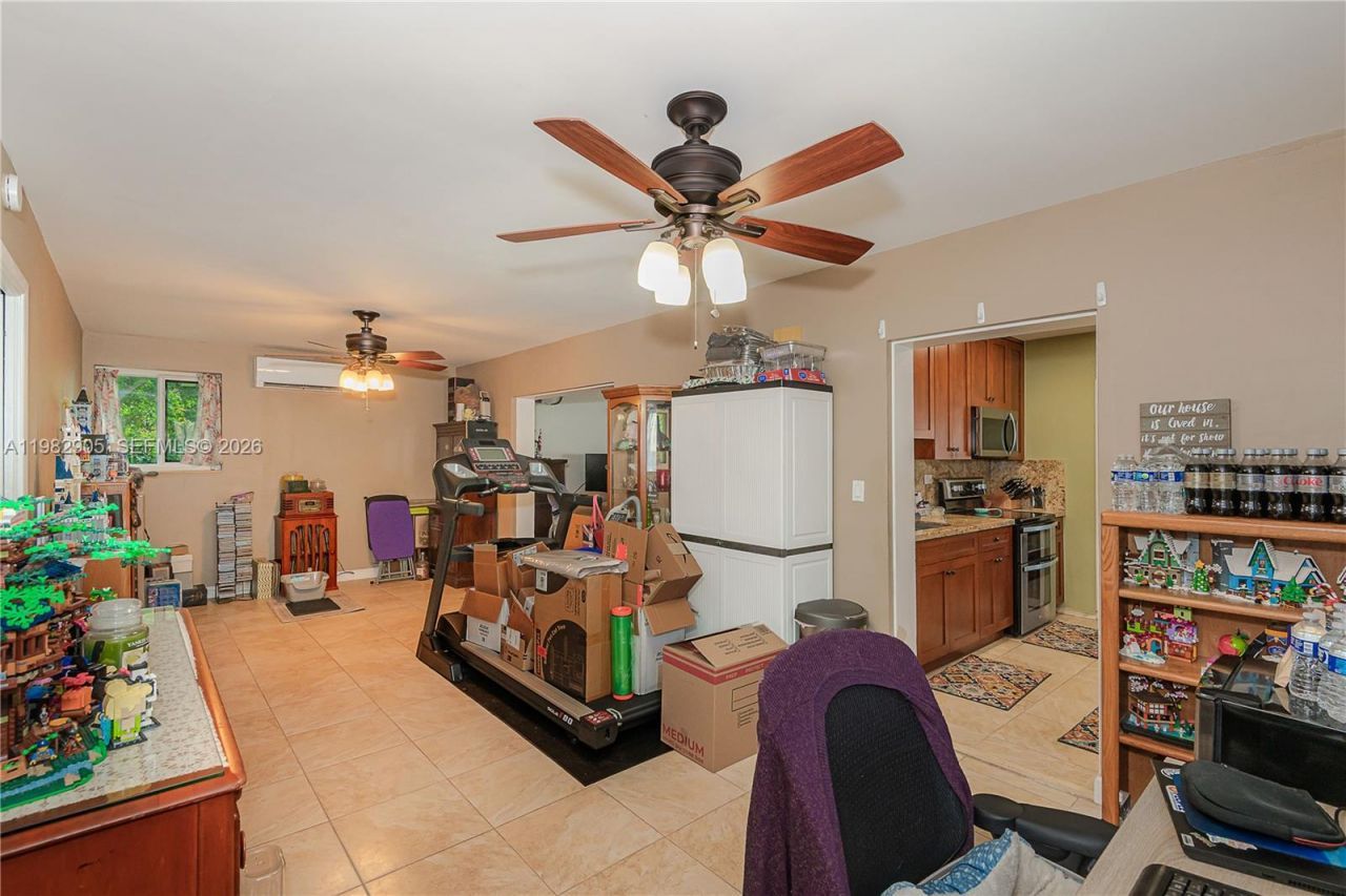 5651 NW 3rd St , Miami, FL 33126 Photo