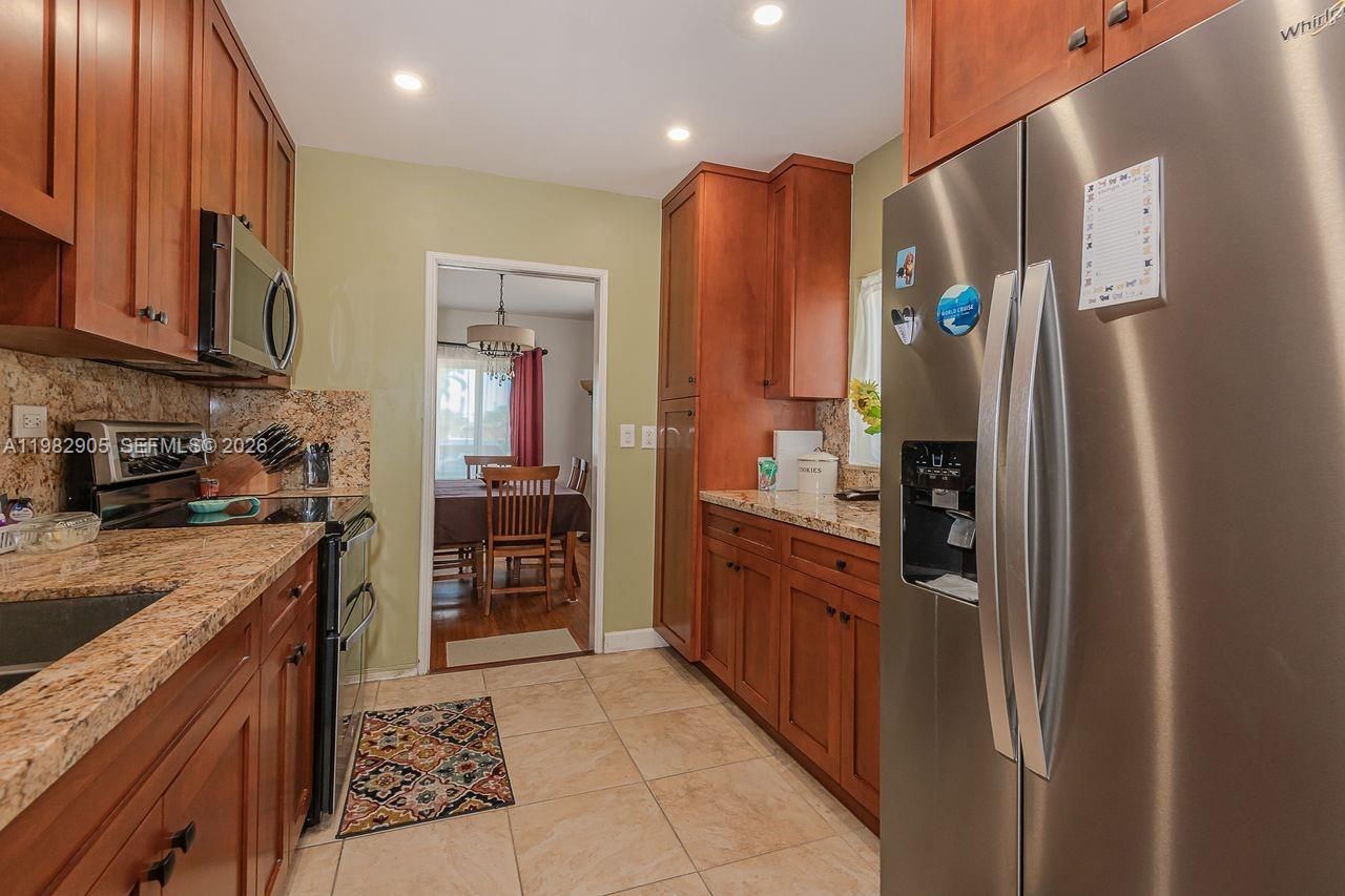 5651 NW 3rd St , Miami, FL 33126 Photo