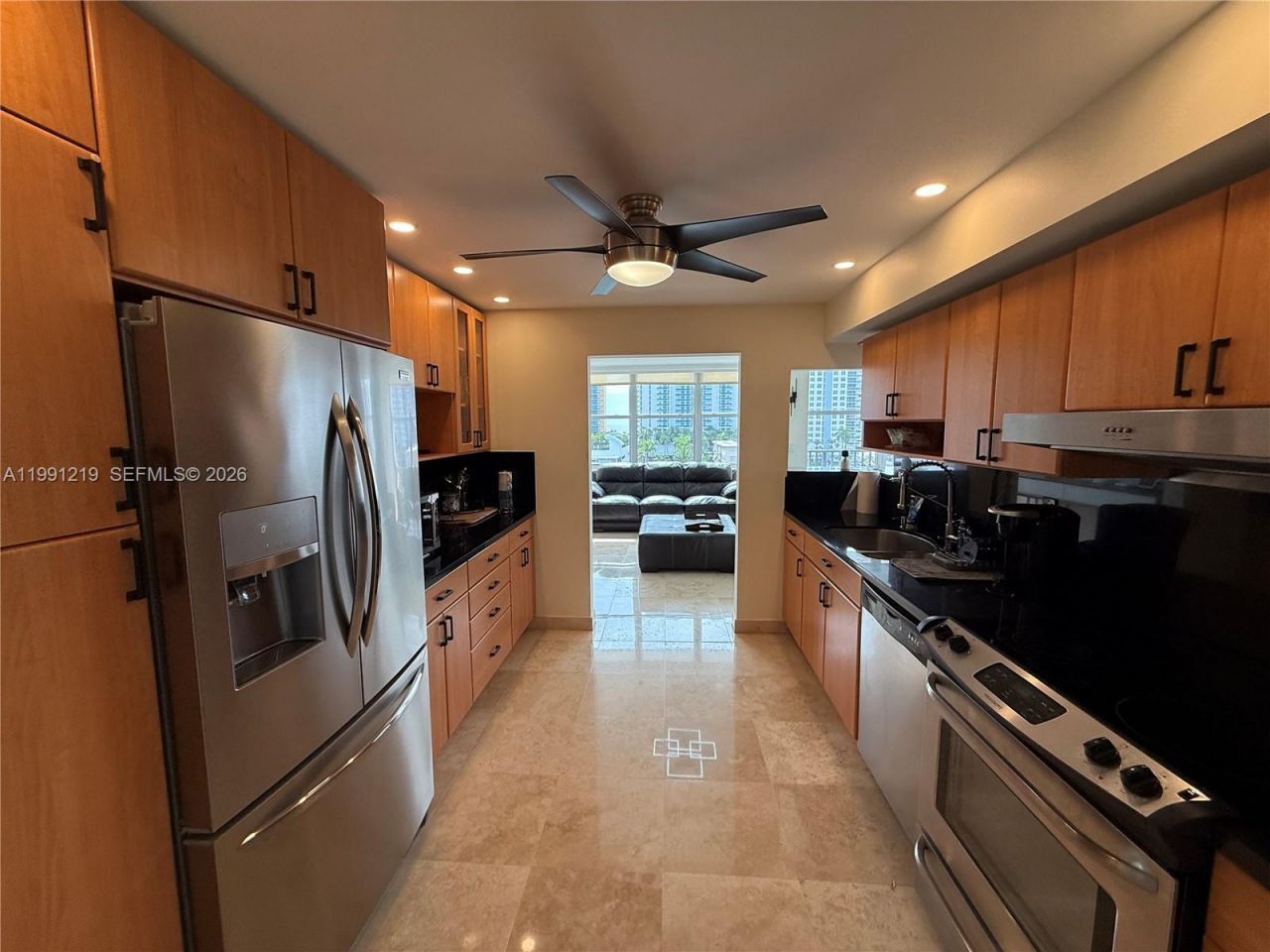 1000 Parkview Dr , Unit 720, Hallandale Beach, FL 33009 Photo