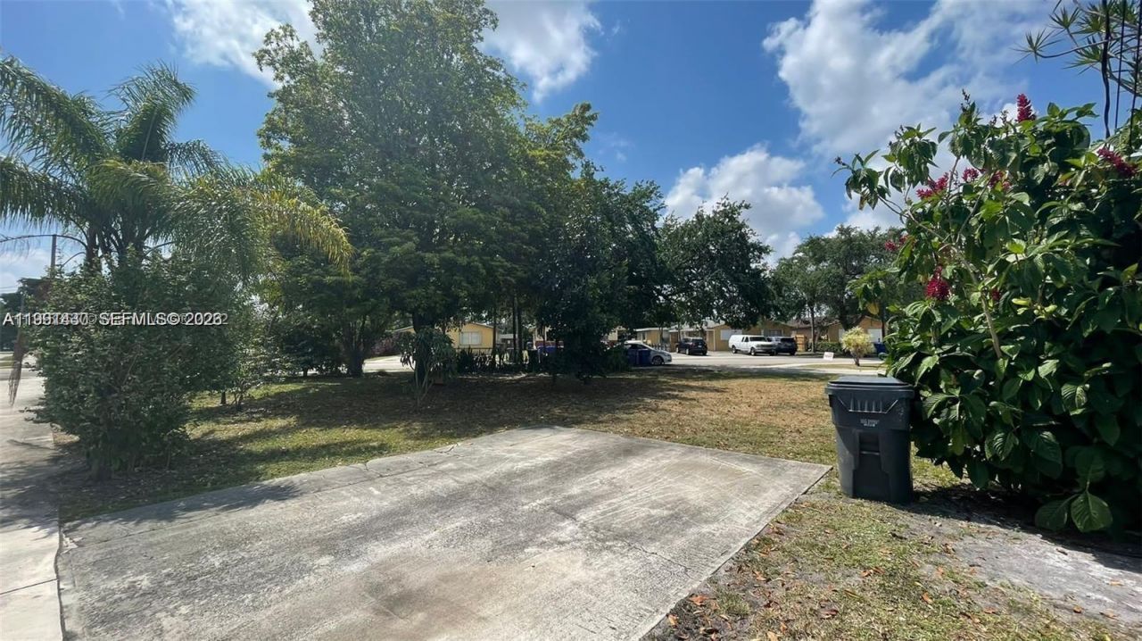 604 Glenn Pkwy , Hollywood, FL 33021 Photo