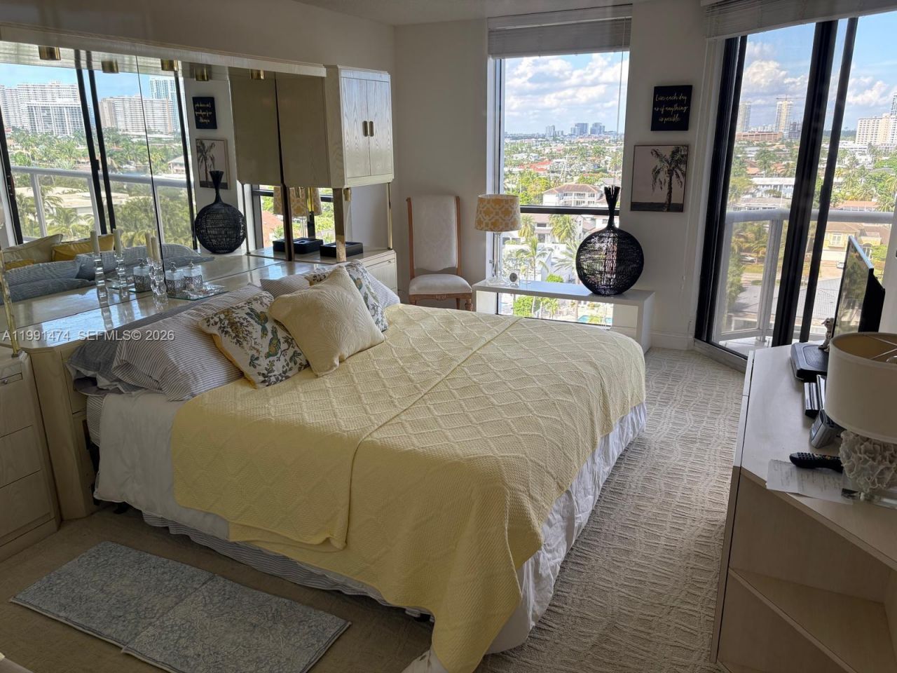 3600 Yacht Club Dr, Unit 1001, Aventura, FL 33180 Photo