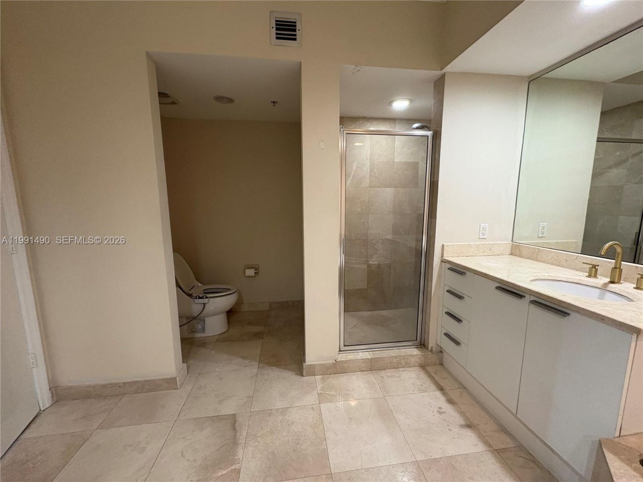 15051 Royal Oaks Ln, Unit 1705, North Miami, FL 33181 Photo