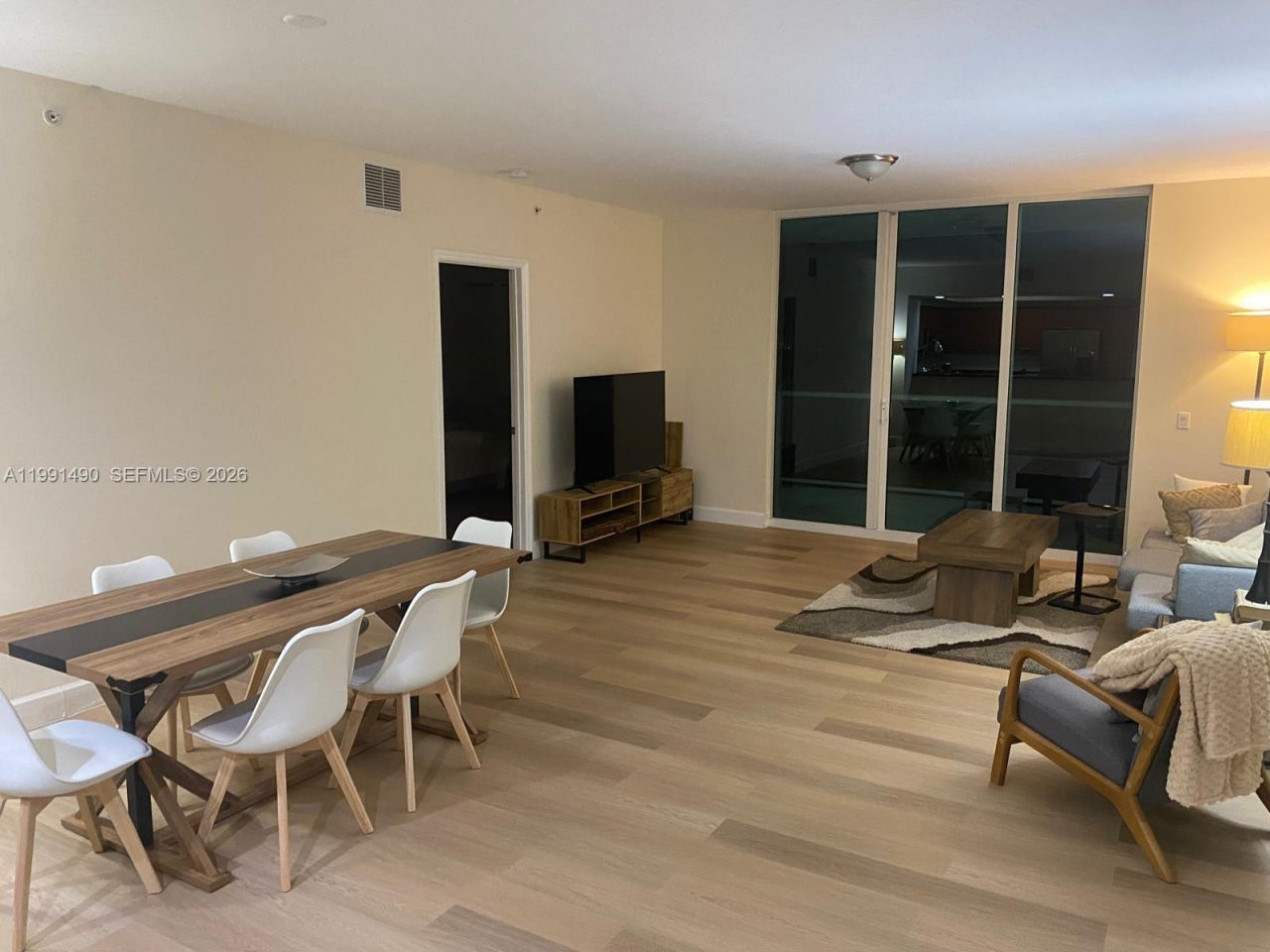 15051 Royal Oaks Ln, Unit 1705, North Miami, FL 33181 Photo