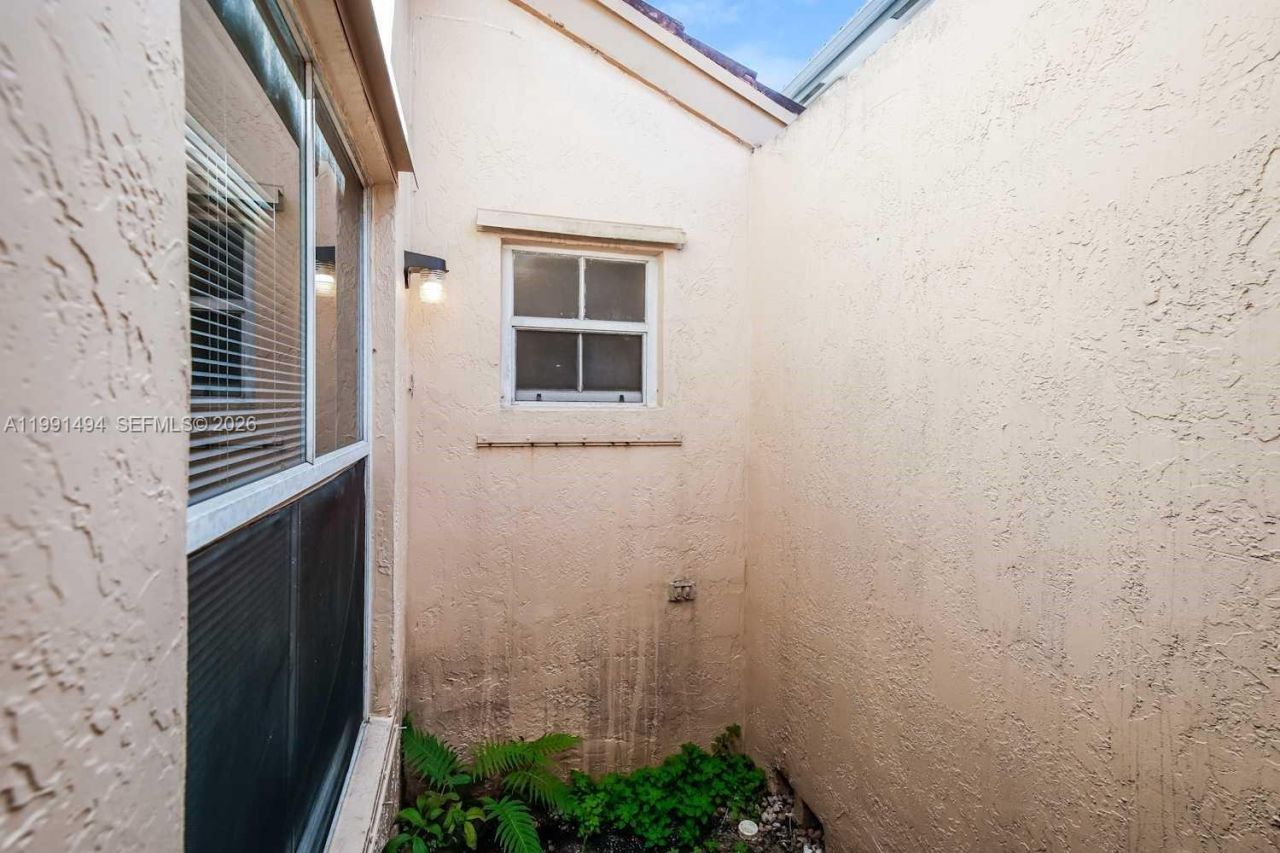 Please Call For Address, Pembroke Pines, FL 33029 Photo