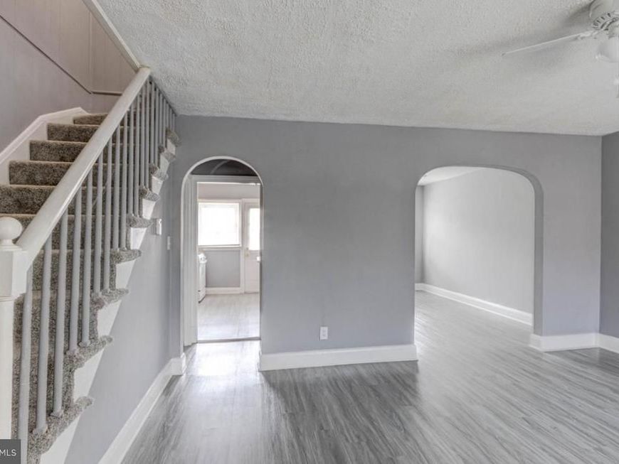 17 S Rosedale Street, Baltimore, MD 21229 Main Photo