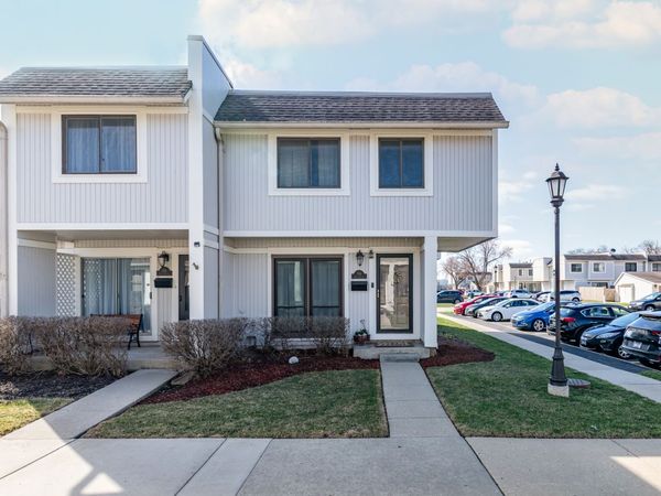 556 Chard Court , Grayslake, IL 60030