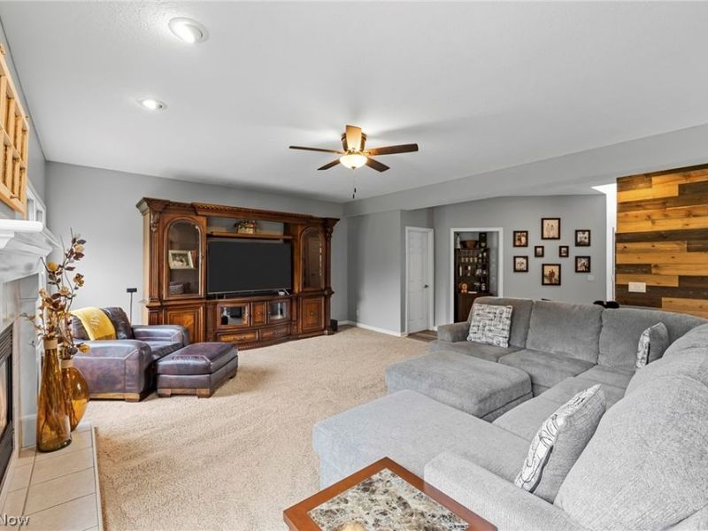 8460 Windsor Way, Broadview Heights, OH 44147 Photo 10