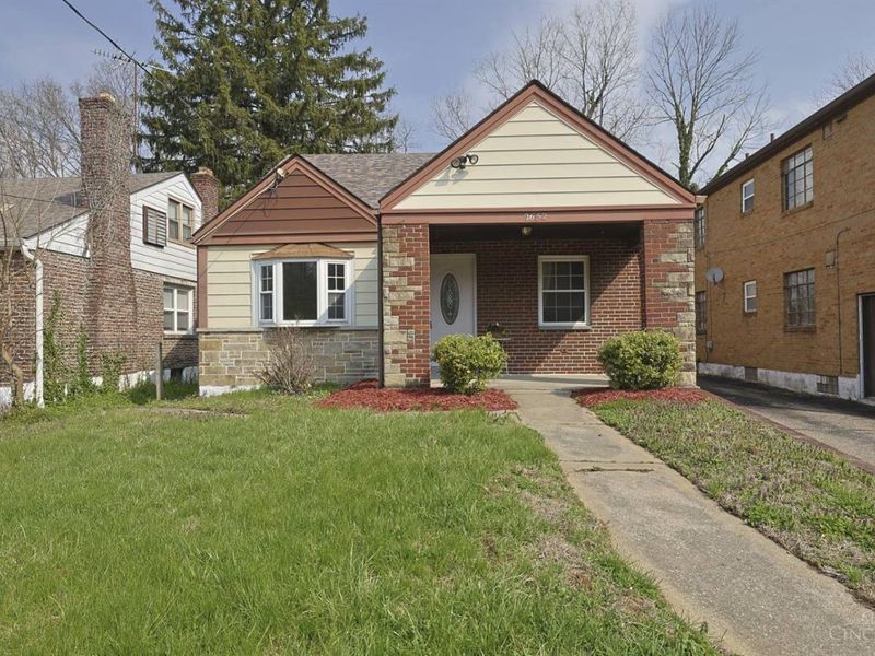 2652 Cedarbrook Drive, Golf Manor, OH 45237 Photo 1