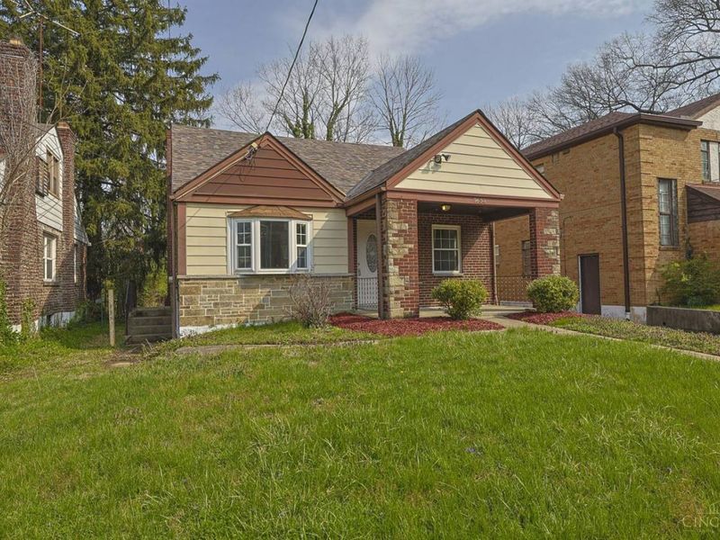 2652 Cedarbrook Drive, Golf Manor, OH 45237 Photo 2