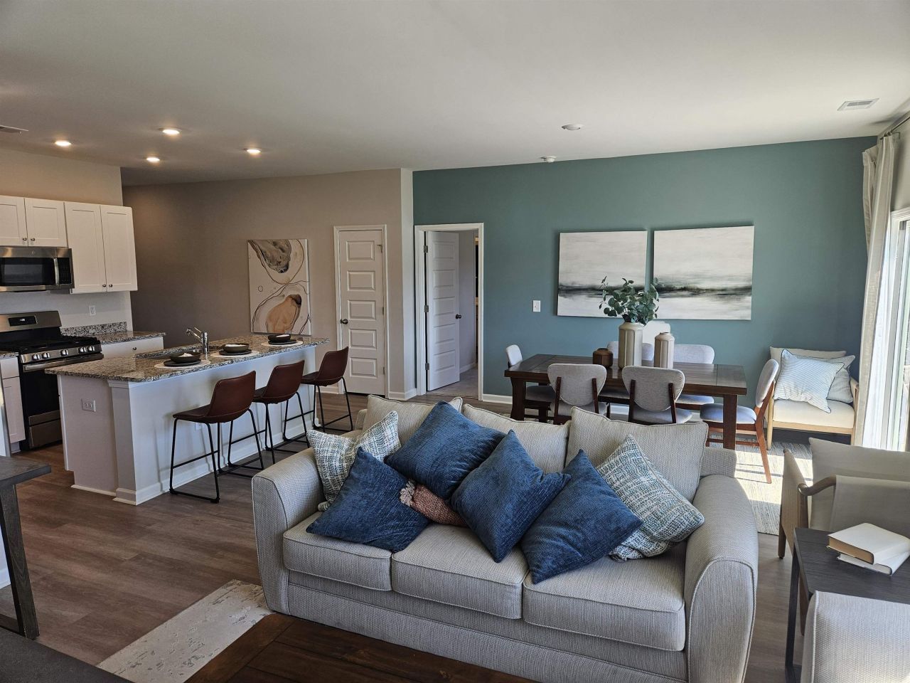 523 Havasu St. Photo 11