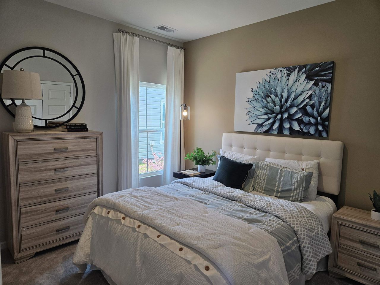 523 Havasu St. Photo 19