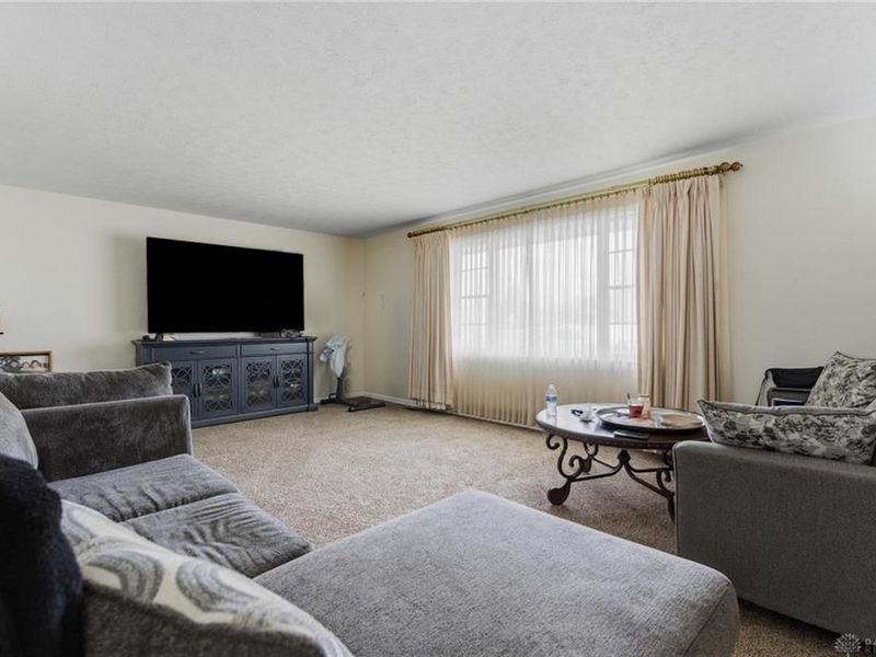 3070 Vale Drive, Kettering, OH 45420 Photo 4