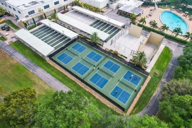 212 Northampton K, West Palm Beach, FL 33417 Photo