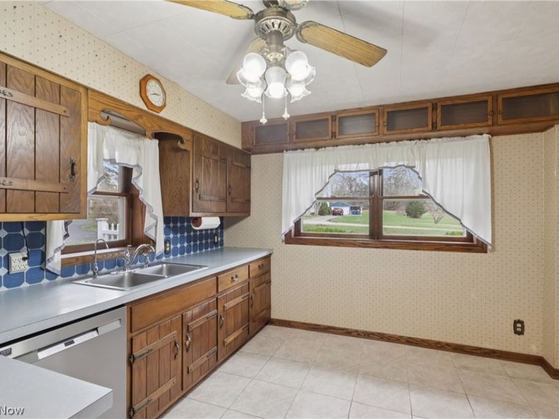 402 Yager Road, New Franklin, OH 44216 Photo 11