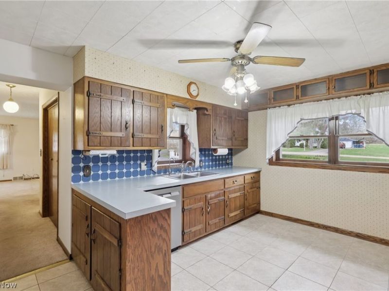 402 Yager Road, New Franklin, OH 44216 Photo 12