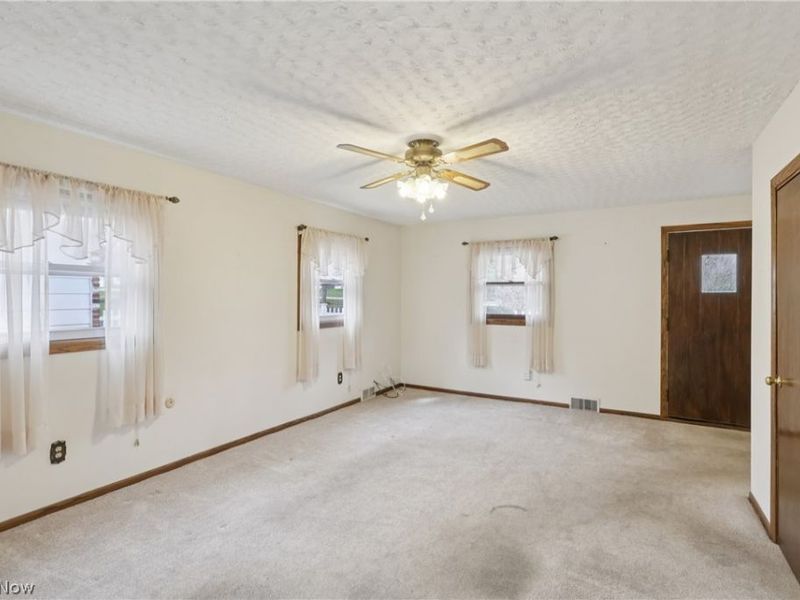 402 Yager Road, New Franklin, OH 44216 Photo 16