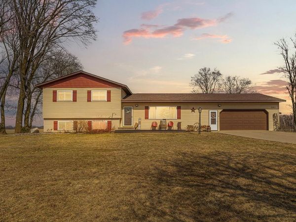 10525 210th Street W, Morristown, MN 55052
