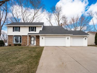 10532 Xylon Road S, Bloomington, MN 55438