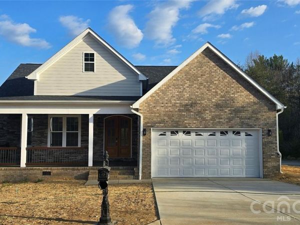 416 Whitmore Street SE, Lenoir, NC 28645