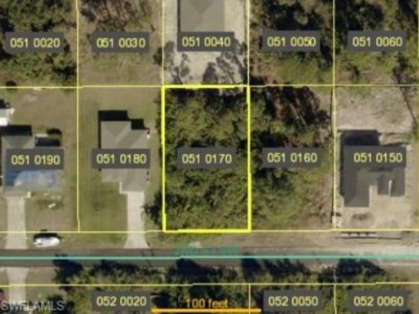 2720 2nd ST SW, LEHIGH ACRES, FL 33976