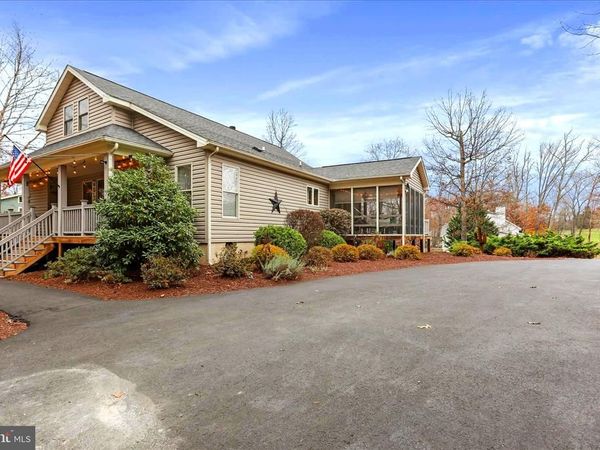 75 WAMPUM LANE , HEDGESVILLE, WV 25427