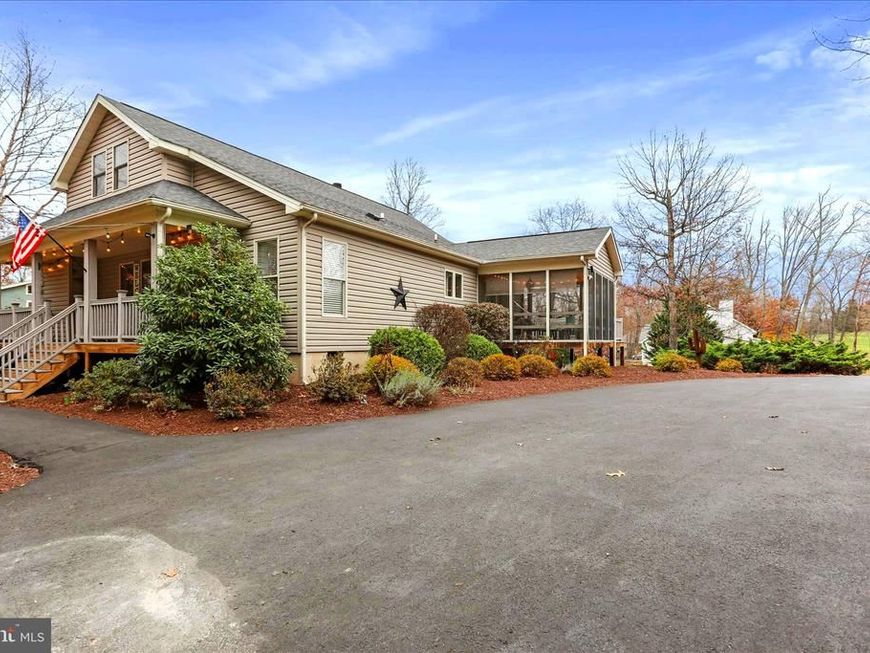 75 Wampum Lane , Hedgesville, WV 25427 Main Photo