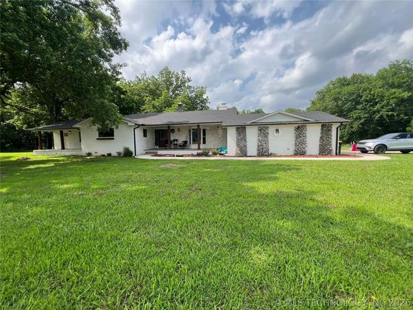 1942 E Highway 62 , Fort Gibson, OK 74434