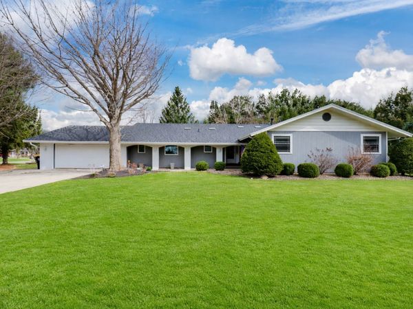 8989 Tamarac Way , Bloomington, IL 61705