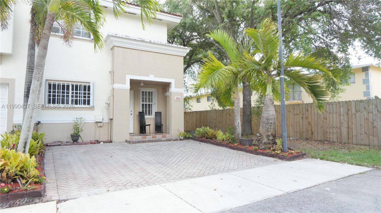 14138 SW 260th St, Unit 106, Homestead, FL 33032 Photo