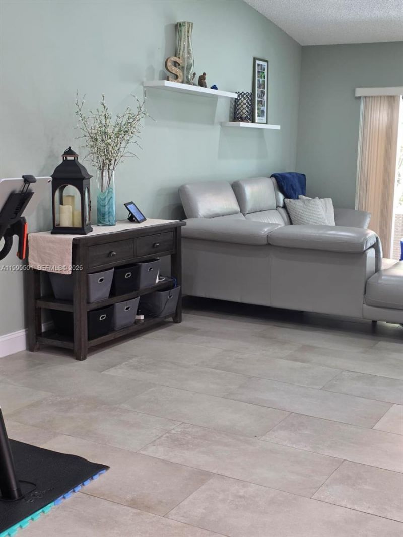 893 SW 120th Way, Davie, FL 33325 Photo