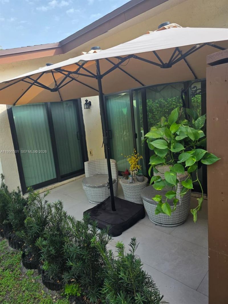 893 SW 120th Way, Davie, FL 33325 Photo