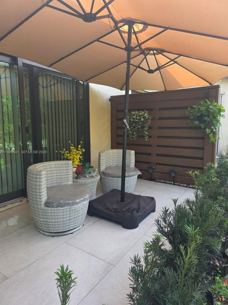 893 SW 120th Way, Davie, FL 33325 Photo