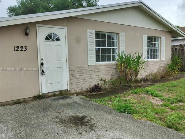 1223 Cherokee St , Jupiter, FL 33458