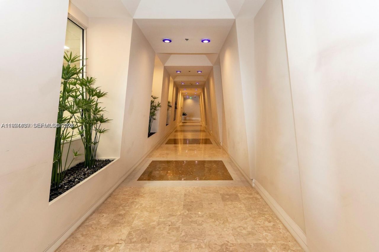 5151 Collins Ave, Unit 1035, Miami Beach, FL 33140 Photo