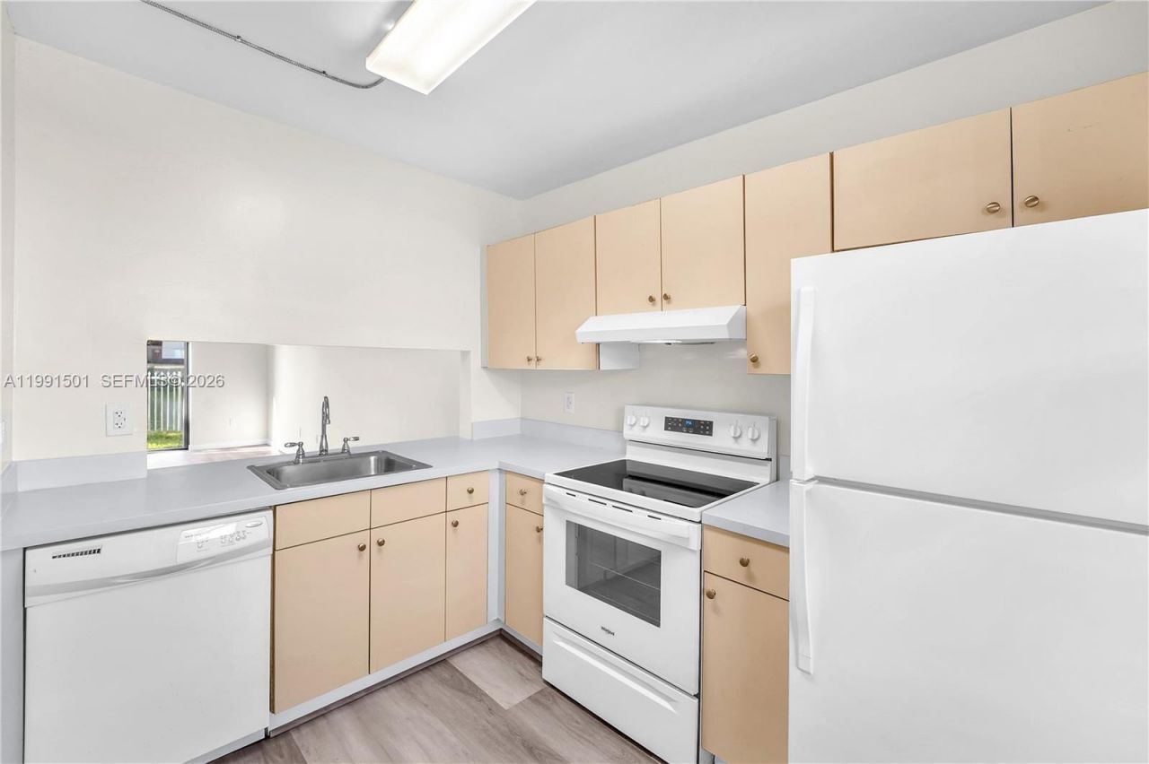 7668 SW 152nd Ave , Unit 2-107, Miami, FL 33193 Photo