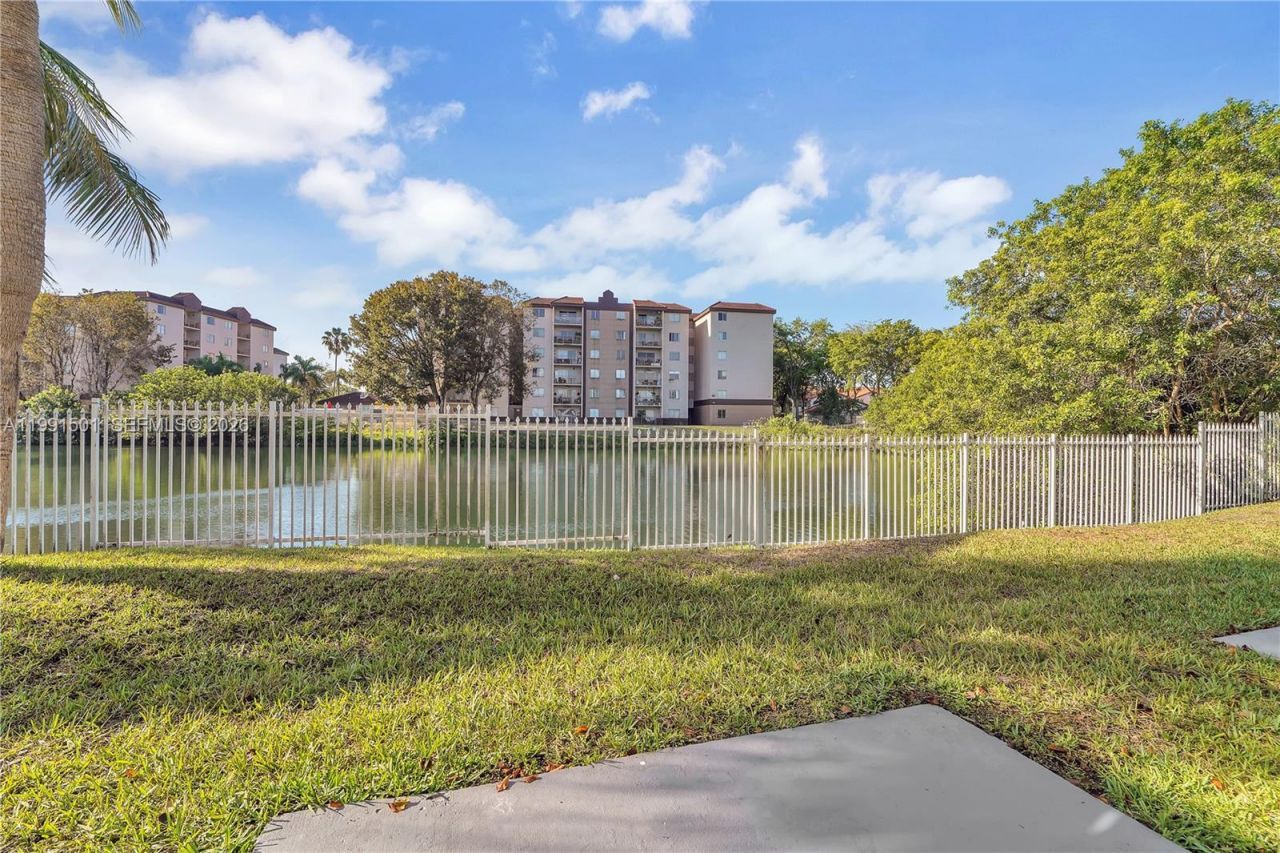 7668 SW 152nd Ave , Unit 2-107, Miami, FL 33193 Photo