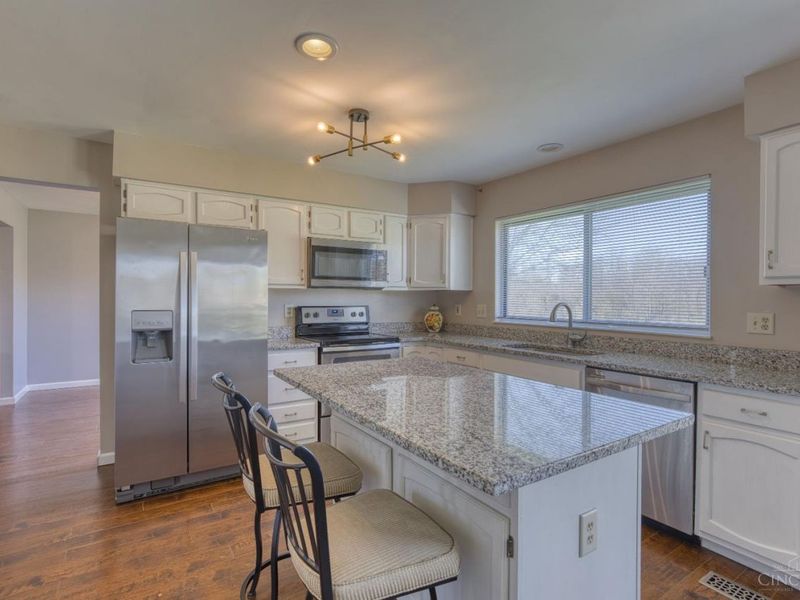 2483 Carriagegate Lane, Deerfield Twp., OH 45039 Photo 11