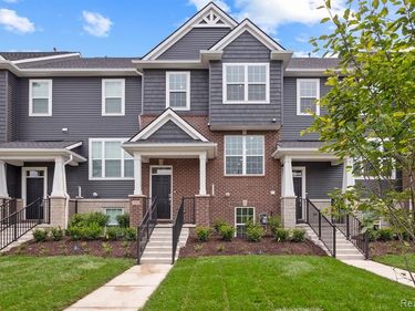 352 North Sydney Court, Plymouth, MI 48170