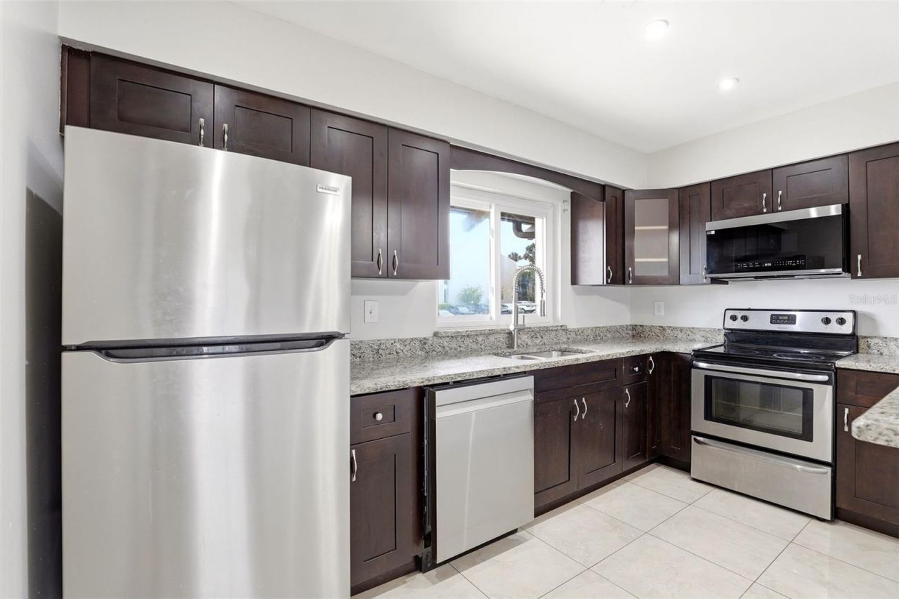 626 Orange Drive, Unit 243, Altamonte Springs, FL 32701 Photo