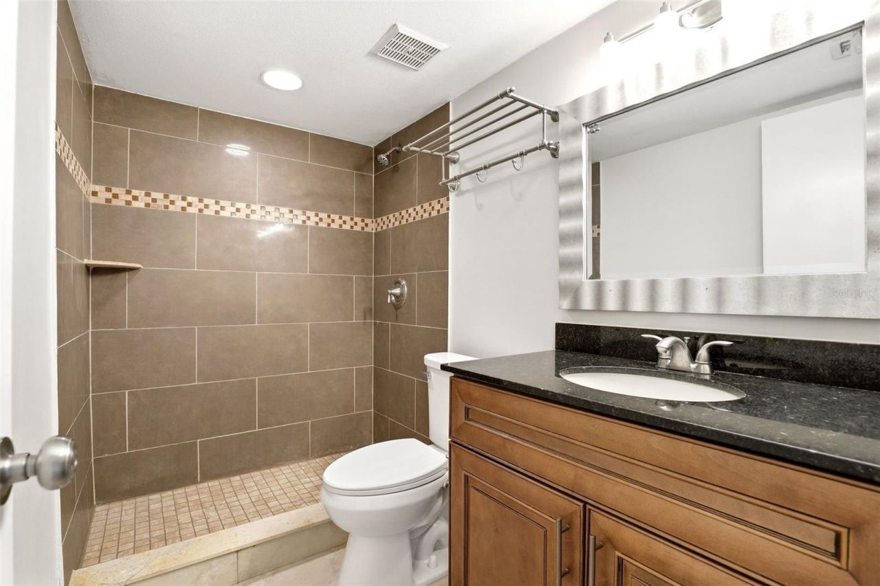 626 Orange Drive, Unit 243, Altamonte Springs, FL 32701 Photo