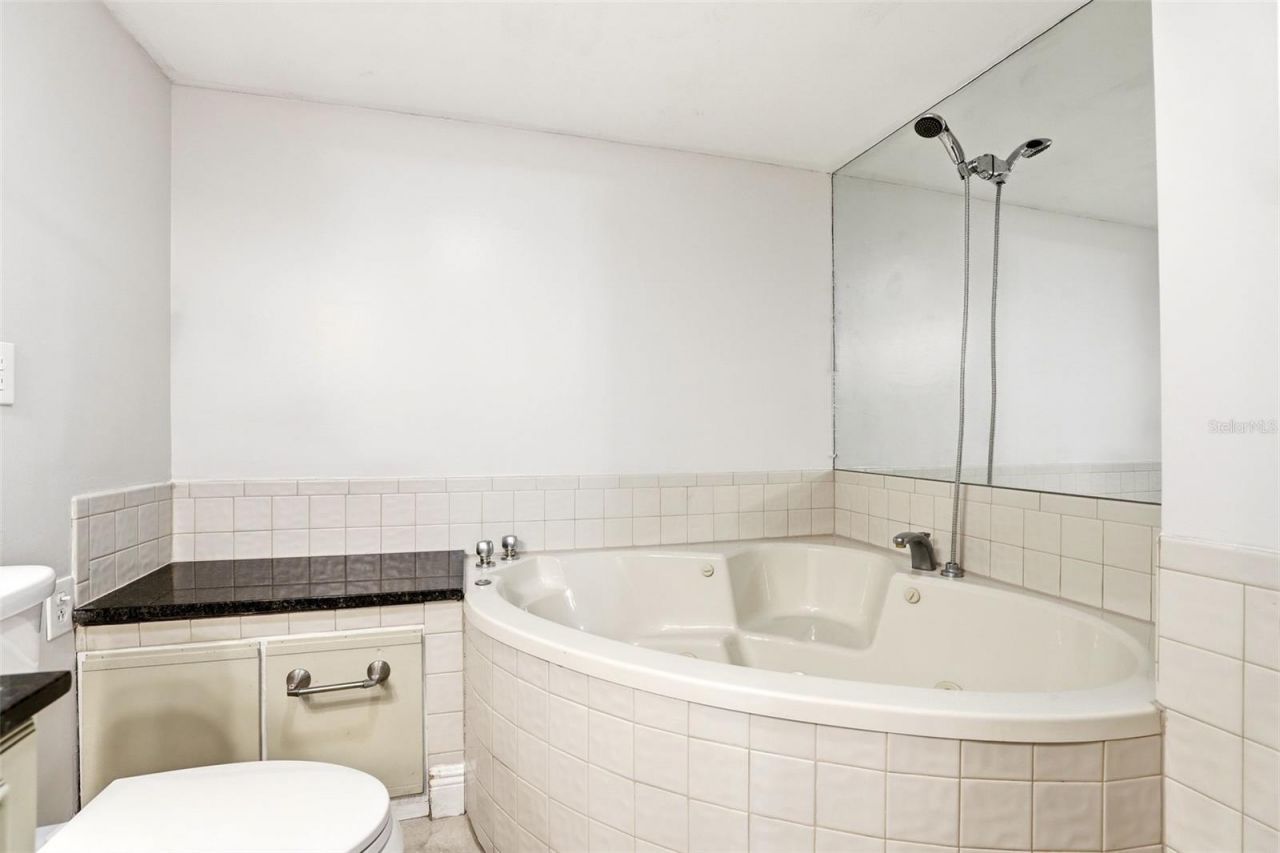 626 Orange Drive, Unit 243, Altamonte Springs, FL 32701 Photo