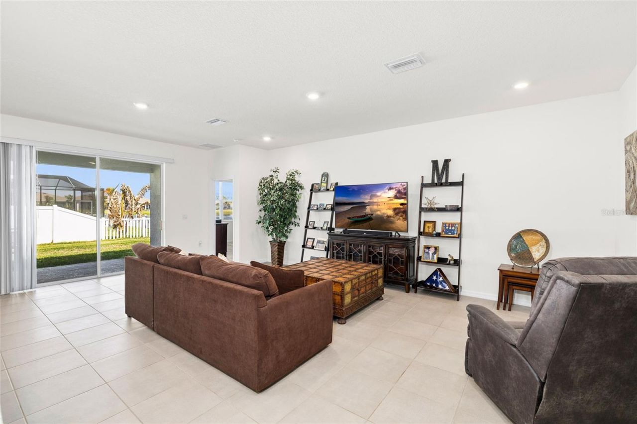 13204 Waterleaf Garden Circle , Riverview, FL 33579 Photo