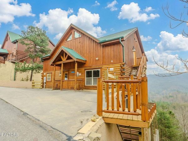 4831 Highland Place Way, Pigeon Forge, TN 37863