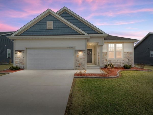 W218N16022 Tiger Lily Dr, Jackson, WI 53037