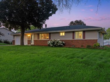 6540 Zealand Avenue N, Brooklyn Park, MN 55428