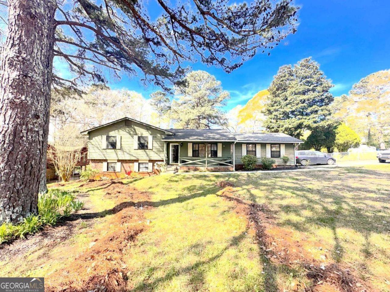 3533 Charlotte Drive, Rex, GA 30273 Main Photo