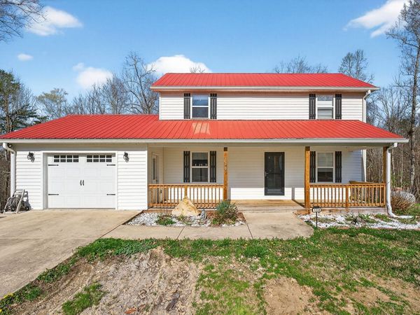 120 Red Bud Ln , Hilham, TN 38568