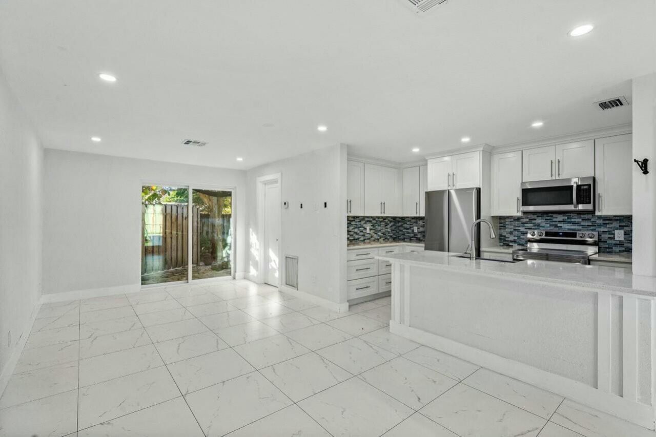 8719 40th Terrace N, Palm Beach Gardens, FL 33410 Photo