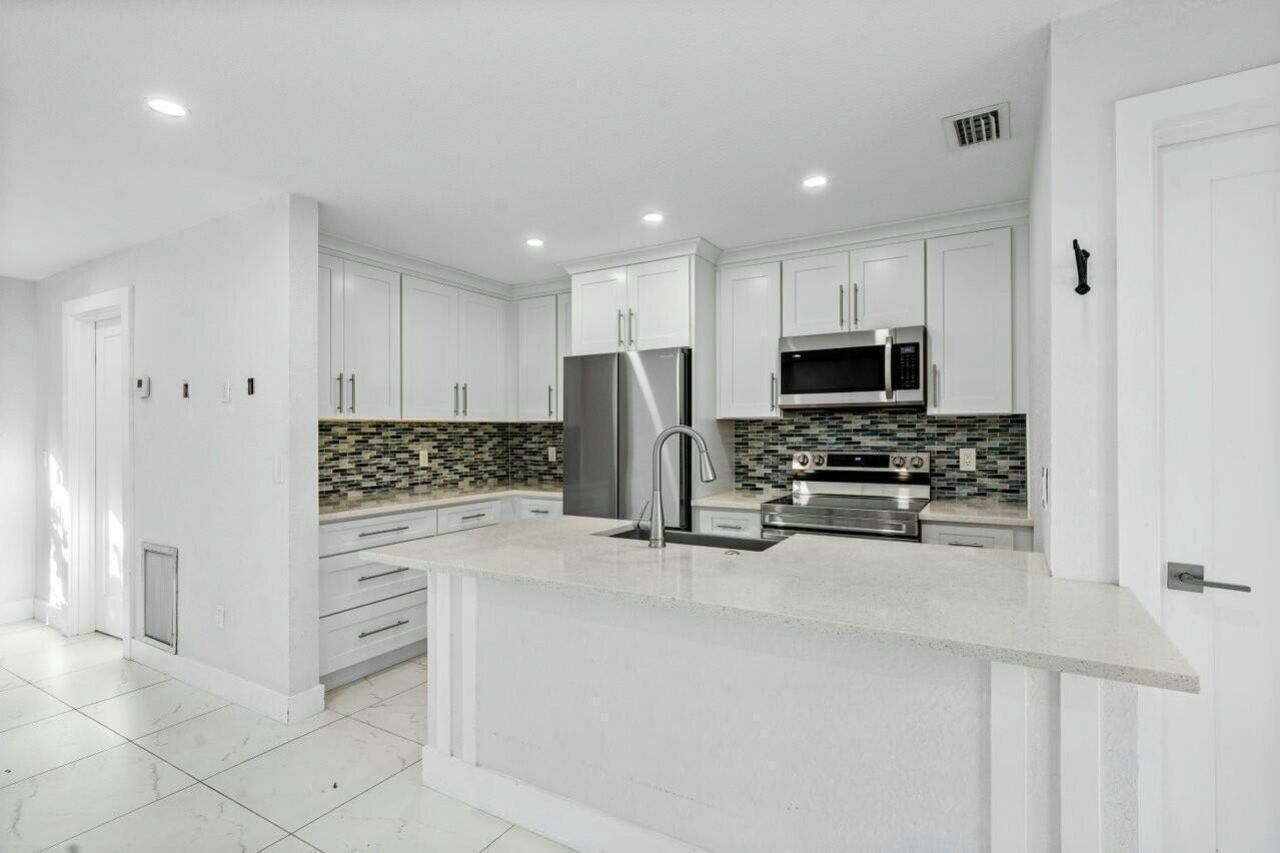 8719 40th Terrace N, Palm Beach Gardens, FL 33410 Photo